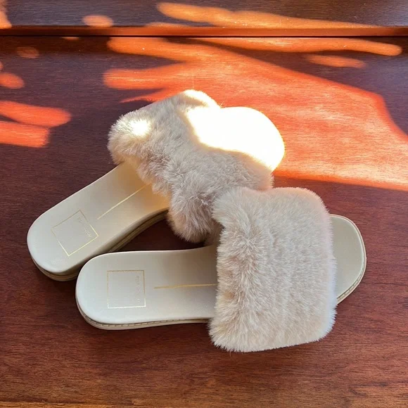 Shoes Dolce Vita Fur Slidessandals Poshmark - Main Image